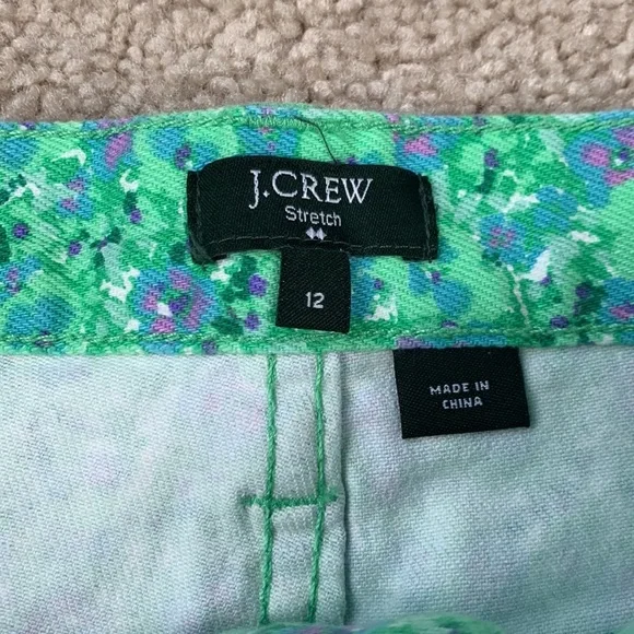 J. Crew green and purple floral denim shorts sz 12 - Picture 4 of 7